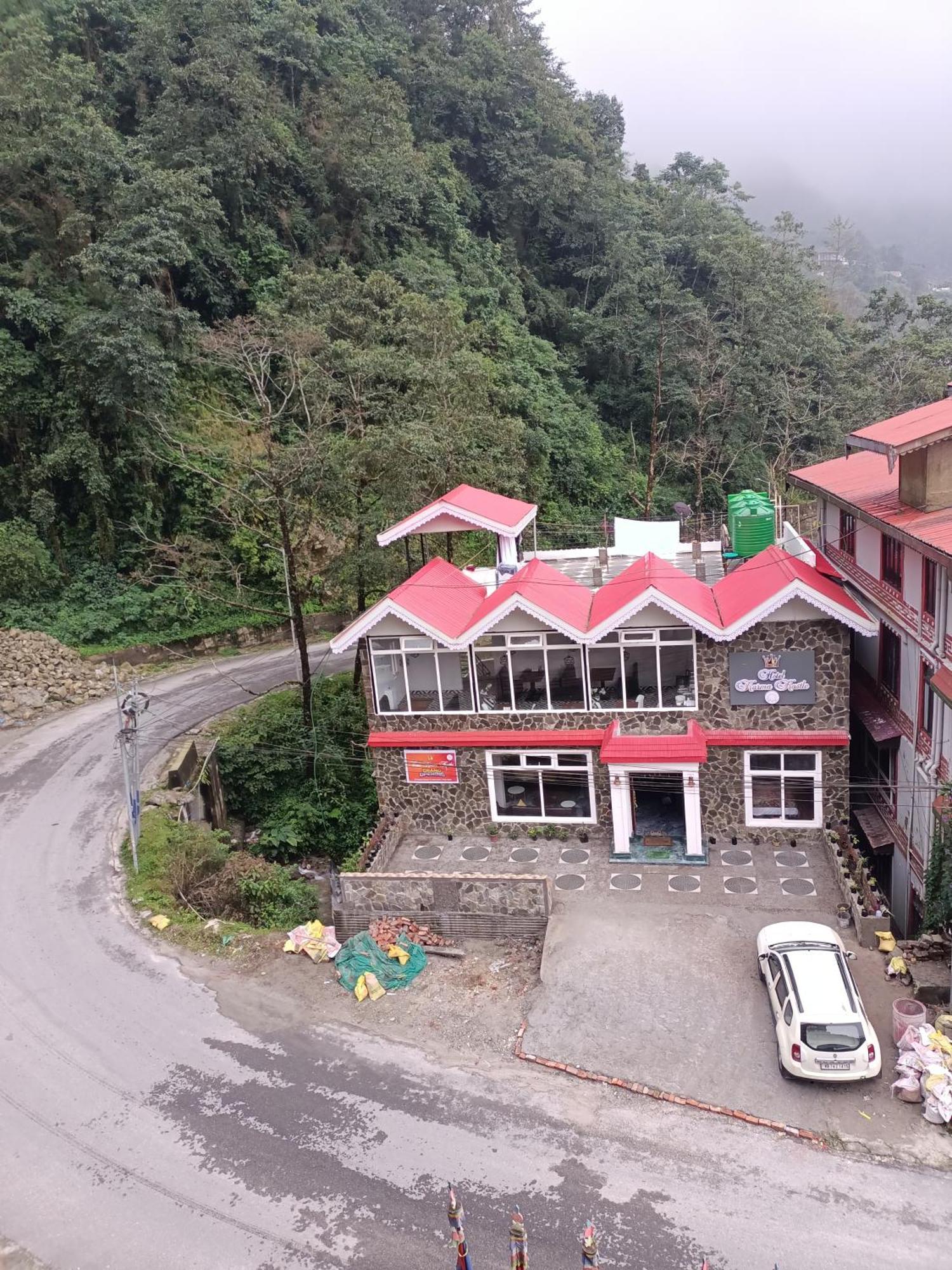 Hotel Karma Kastle Gangtok Ngoại thất bức ảnh